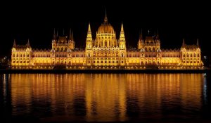 Здание венгерского парламента в Будапеште