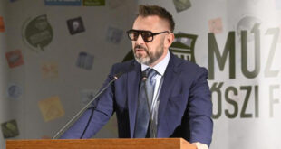 Жолт Шари, государственный секретарь Министерства социальных дел и культуры по вопросам государственных коллекций и охраны культурного наследия